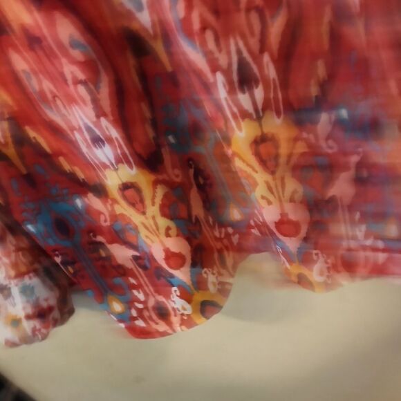 Umgee Red and Orange Relaxed Graphic Blouse - Picture 3 of 4